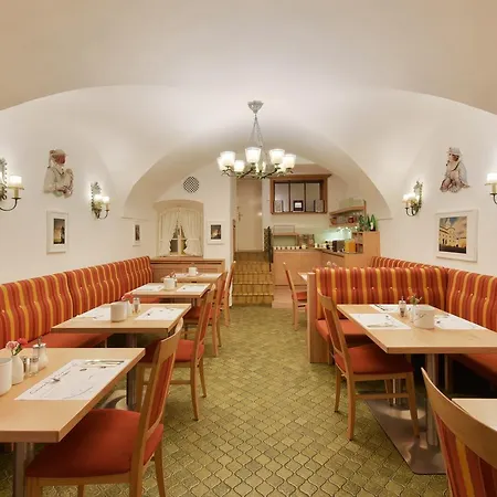 Krone 1512 Hotel